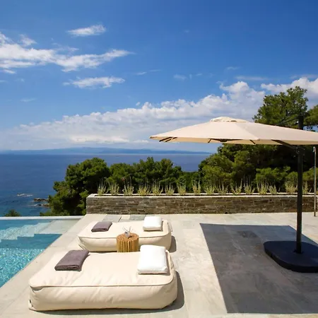 Holiday home Is Located In The Heart Of The Island Of