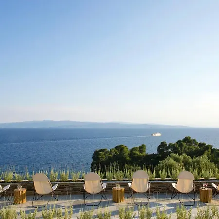 Holiday home Is Located In The Heart Of The Island Of